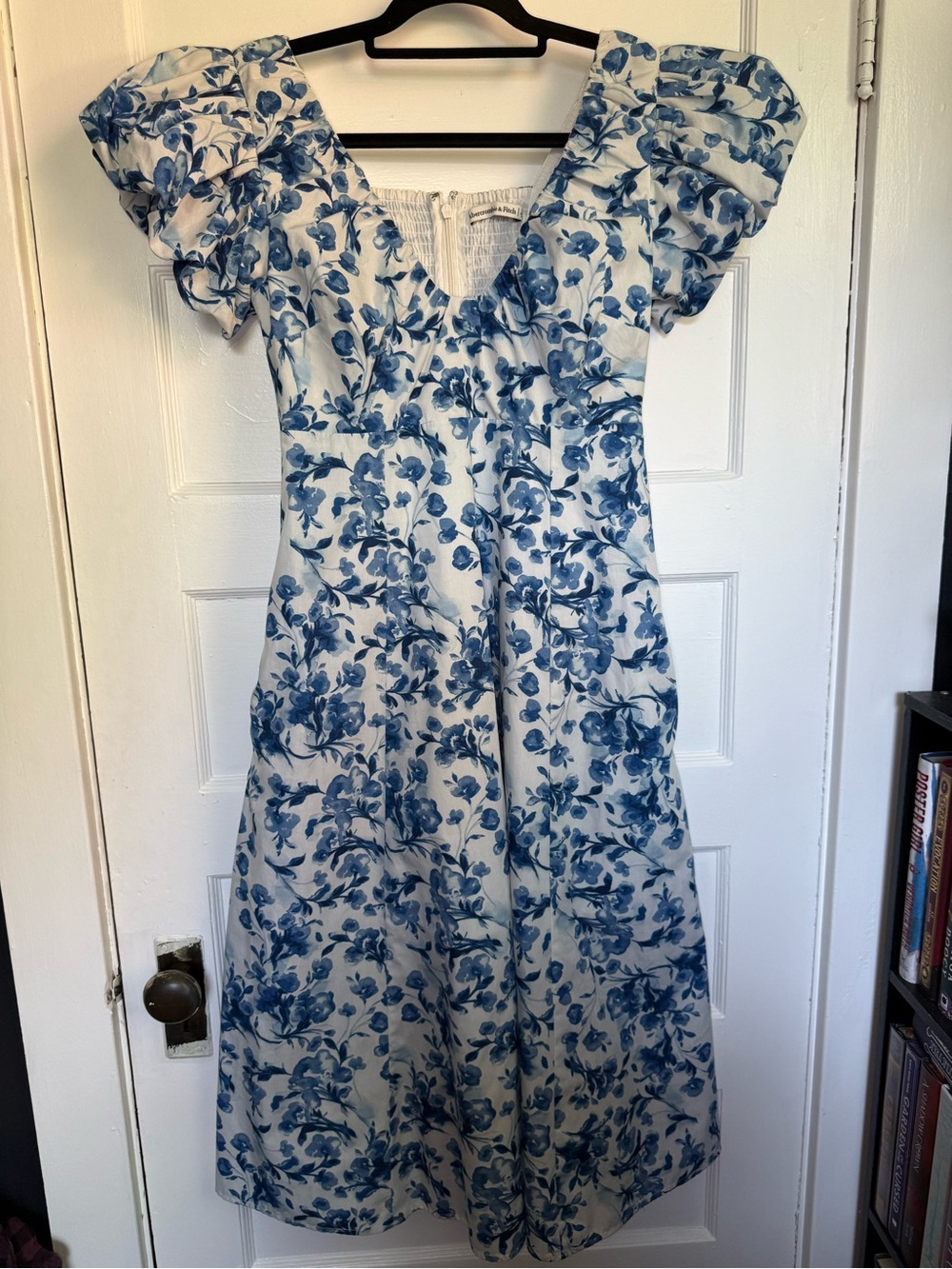 Abercrombie & Fitch White Midi Dress with Blue Floral Toile & Puff Sleeves S